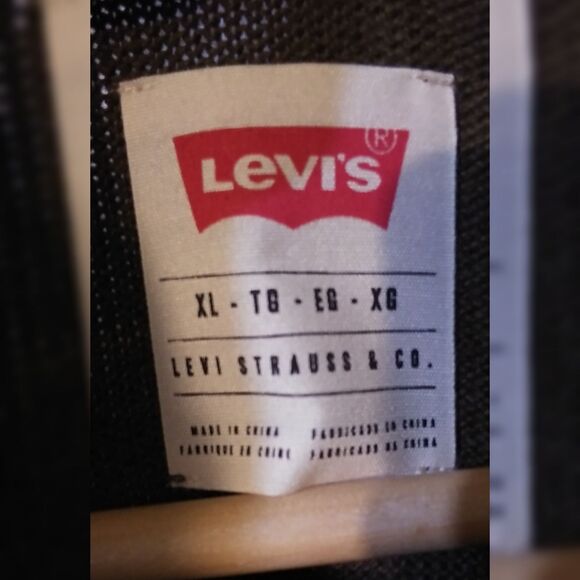 Levi's sweater - Picture 5 of 6